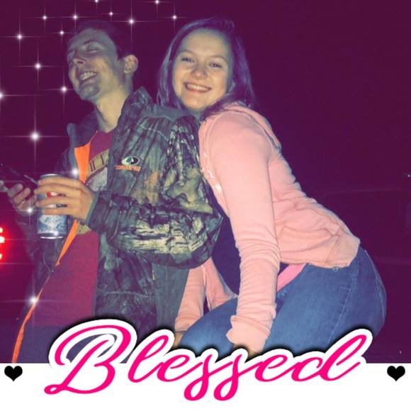 Meet your Posher, Lauren - Picture 1 of 1